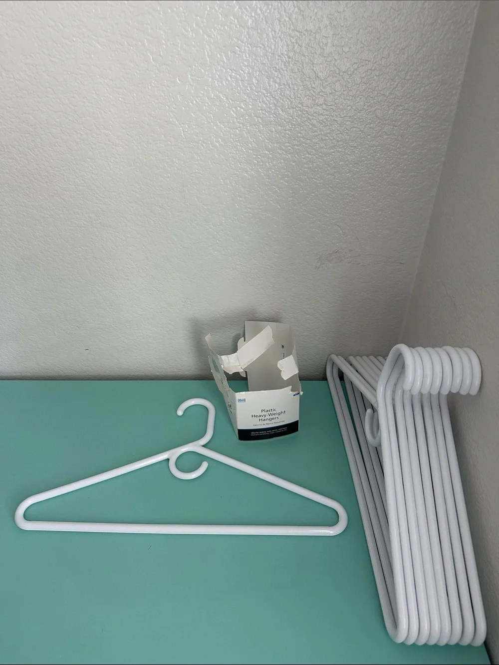Mainstays 9 Heavyweight Plastic Clothes Hangers-Strong Support-brand new